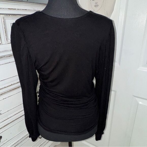 Karen Kane black long sleeve Shirred V-Neck Top- size medium- like new! - Picture 9 of 9